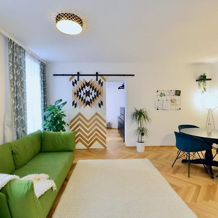Modern Flat With Parking Space Apartment Виена Екстериор снимка