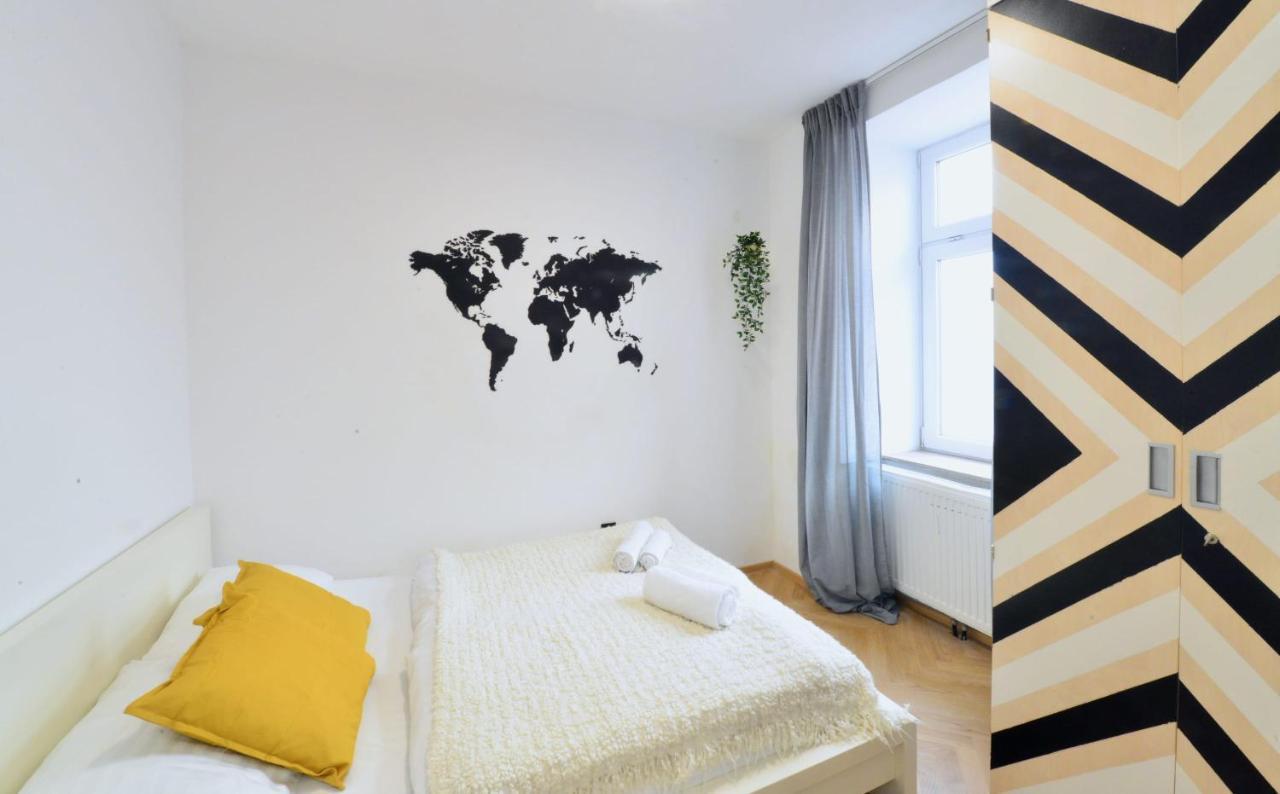 Modern Flat With Parking Space Apartment Виена Екстериор снимка