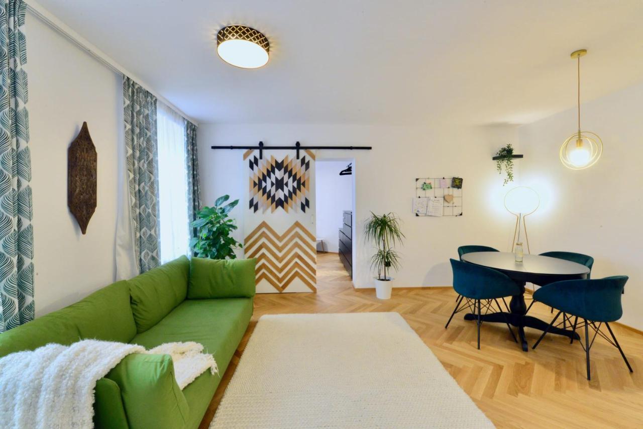 Modern Flat With Parking Space Apartment Виена Екстериор снимка