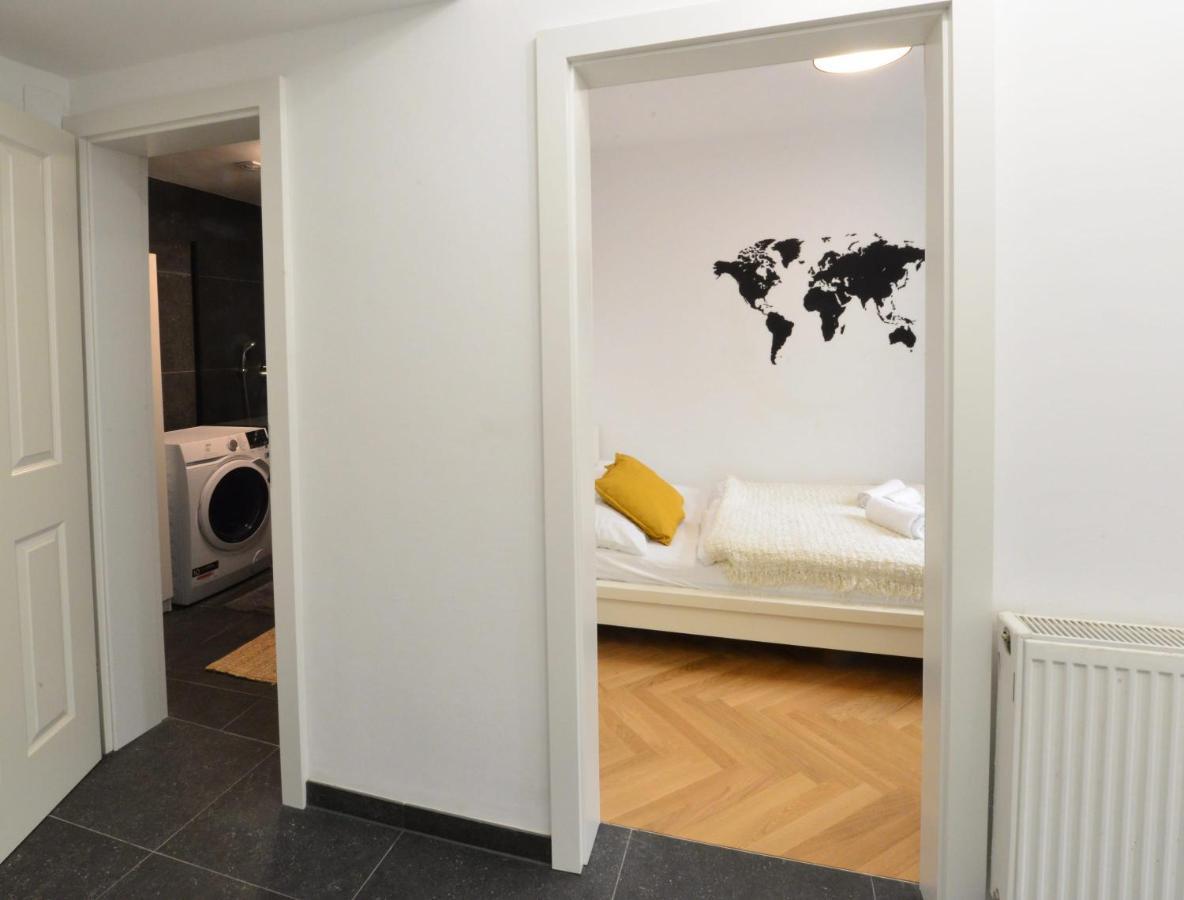 Modern Flat With Parking Space Apartment Виена Екстериор снимка
