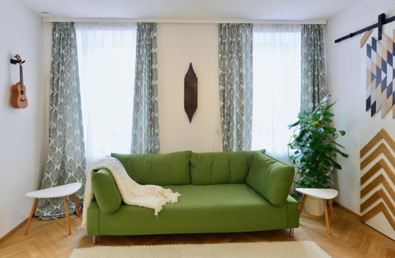 Modern Flat With Parking Space Apartment Виена Екстериор снимка