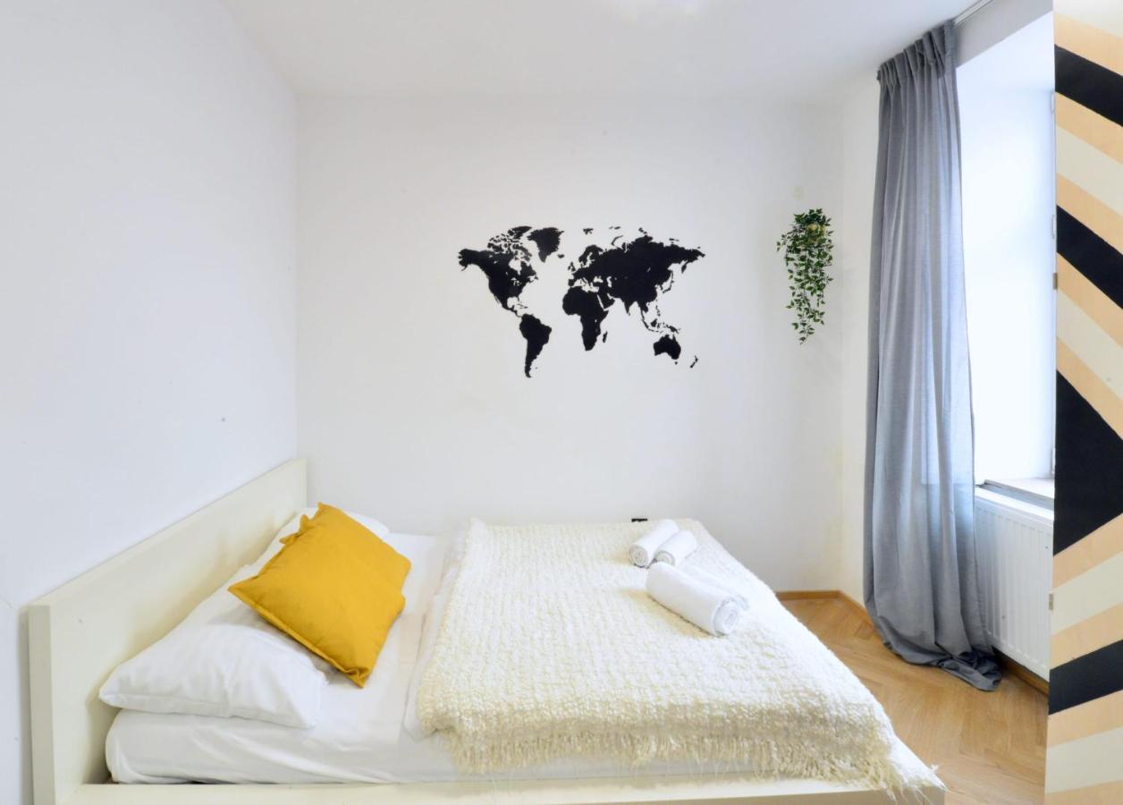 Modern Flat With Parking Space Apartment Виена Екстериор снимка